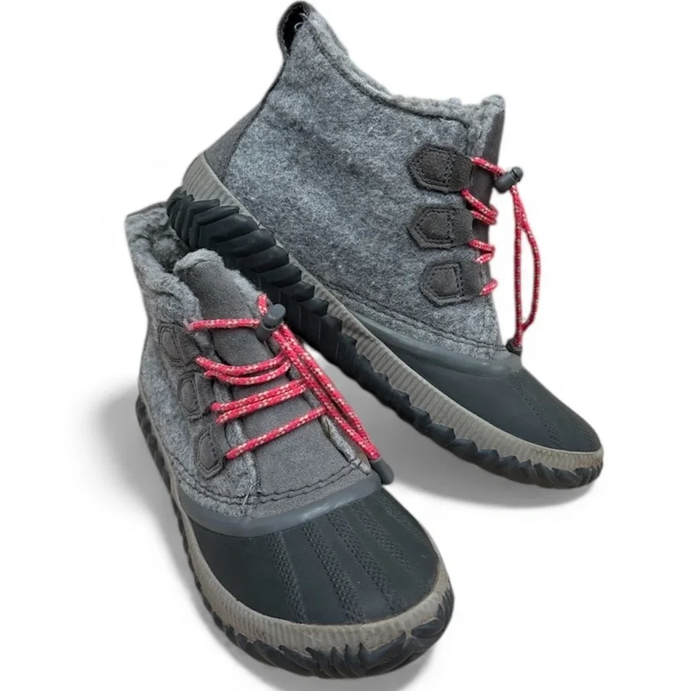 Sorel‎ Waterproof Out N About Felt Duck Boots Pink Laces Women's Size 6